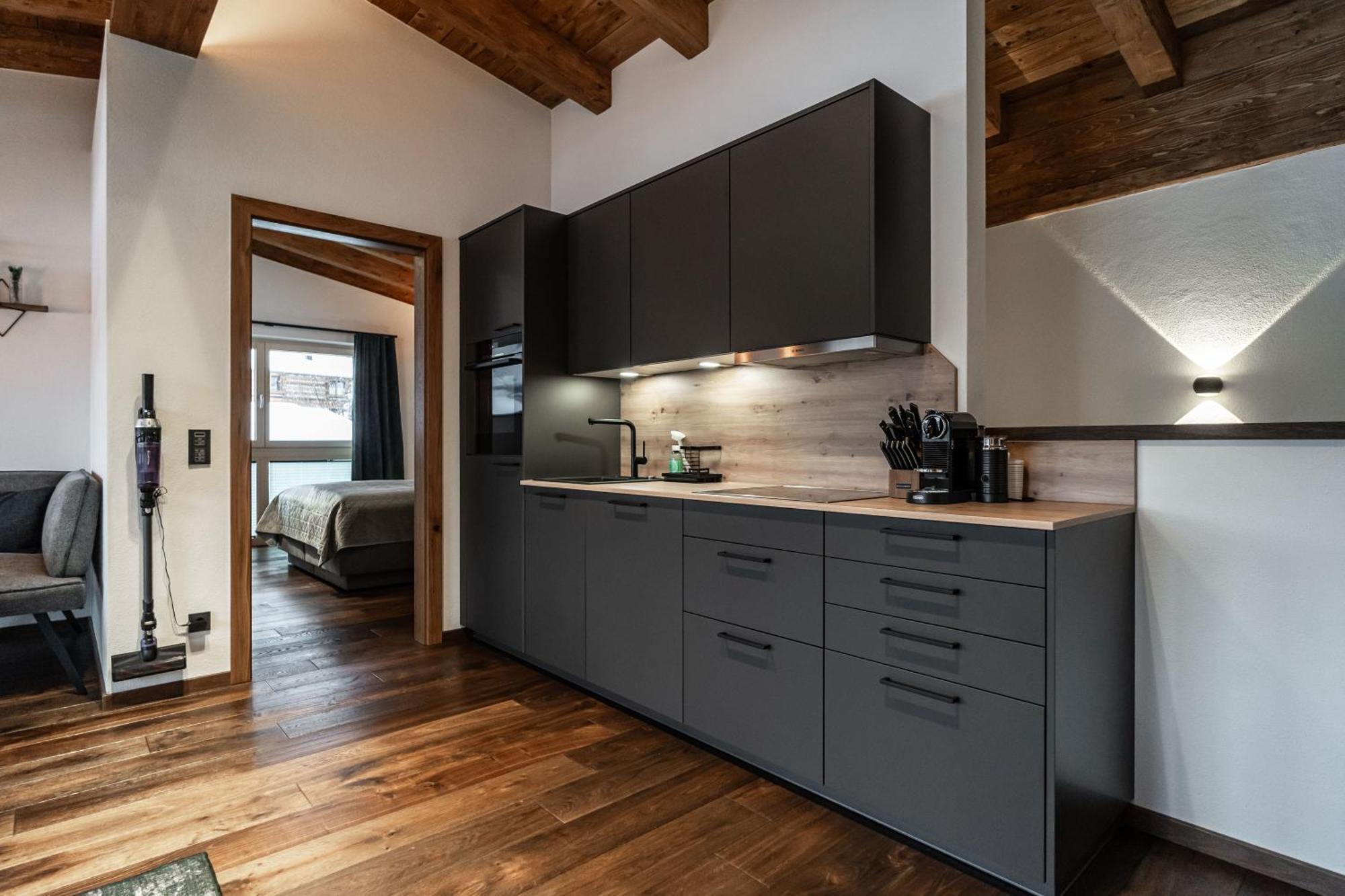 Big Seven Seiwald Apartment *