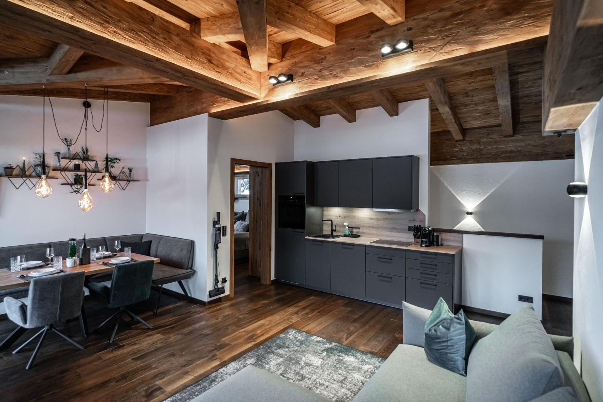 Big Seven Seiwald Apartment